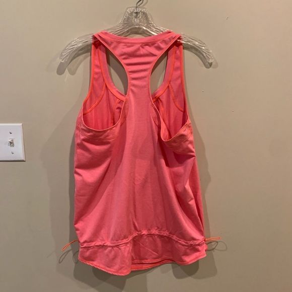 Weatherproof M Pink Workout Tank - Picture 2 of 4